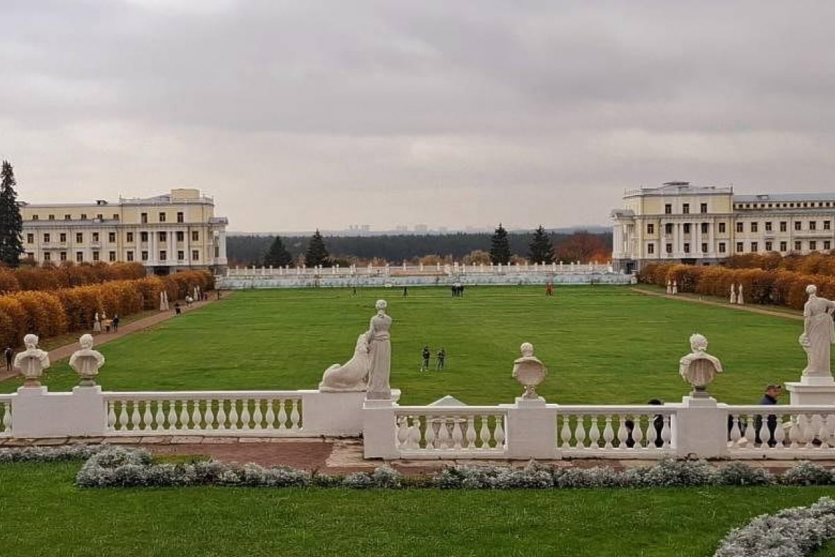 Музей техники Вадима Задорожного и «Подмосковный Версаль» - усадьба Архангельское