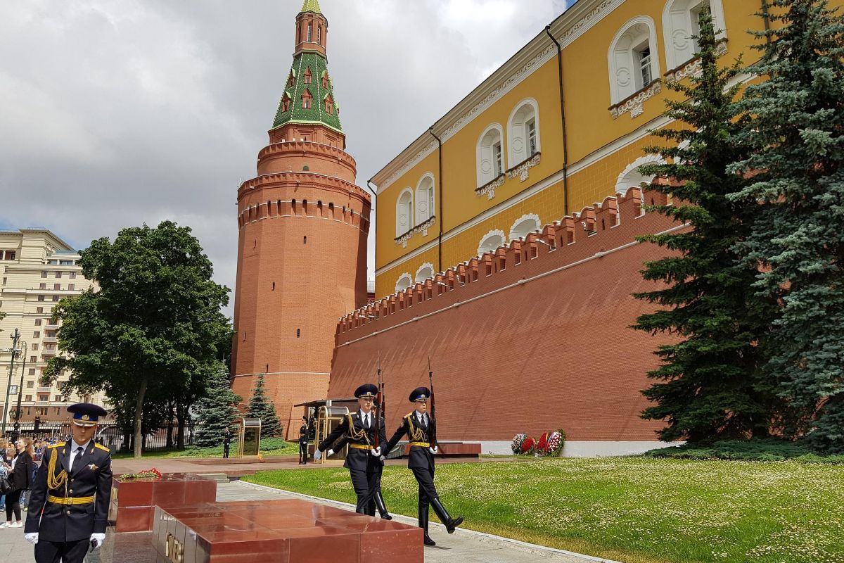 Экскурсионный тур для школьников «Символы Москвы» 3 дня/ 2 ночи