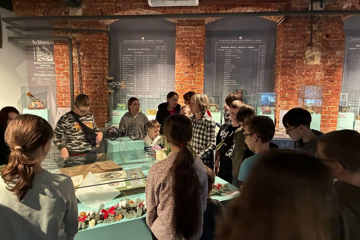 Уличная прогулка-квест в «Роза Эйнема» для школьной группы с мастер-классом
