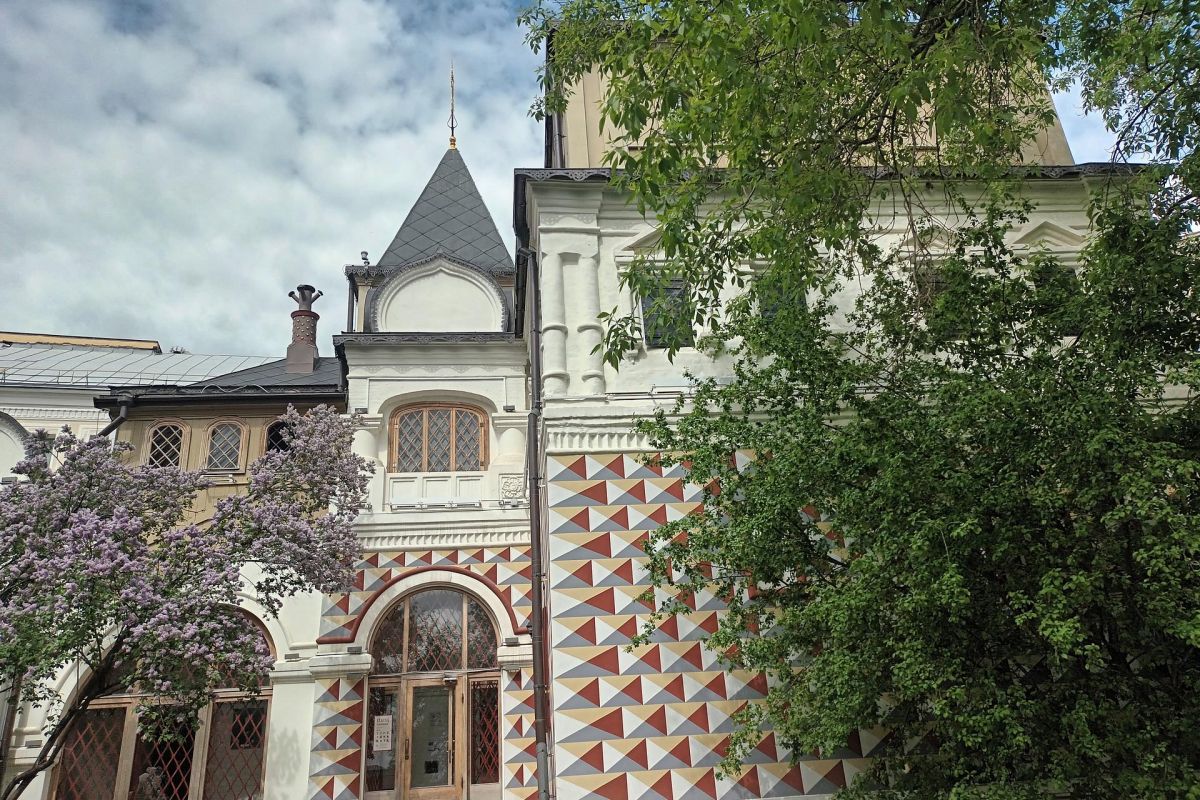 Палаты бояр Романовых. Школьники