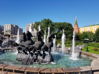 Праздник окончания учебного года в Москве