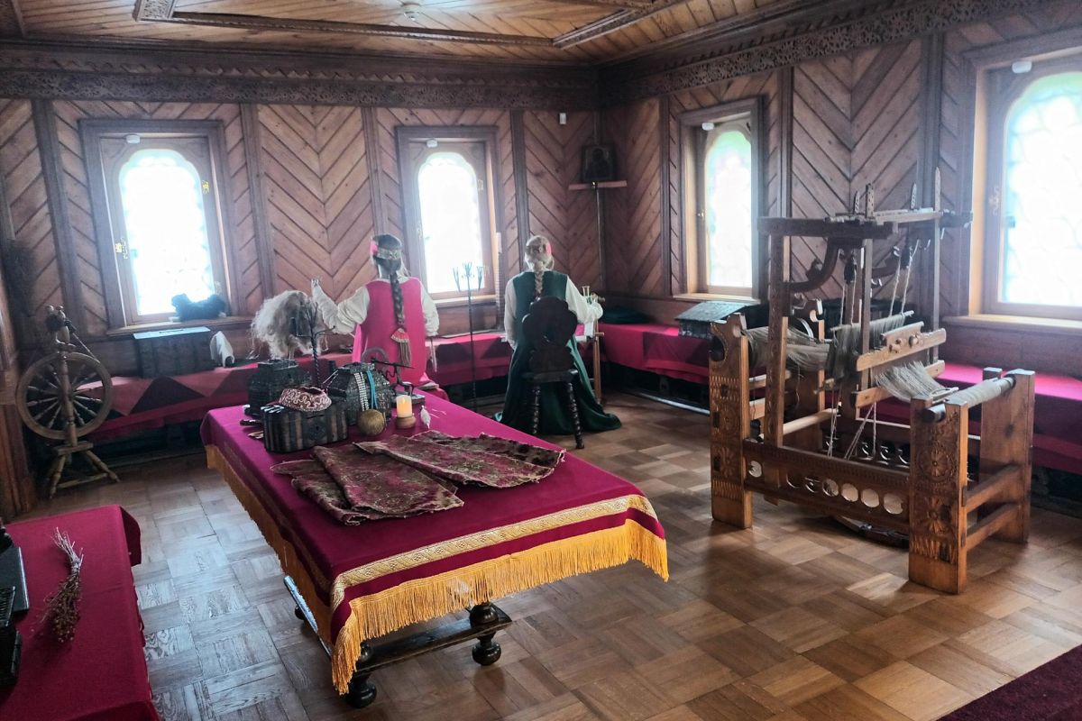 Палаты бояр Романовых. Школьники