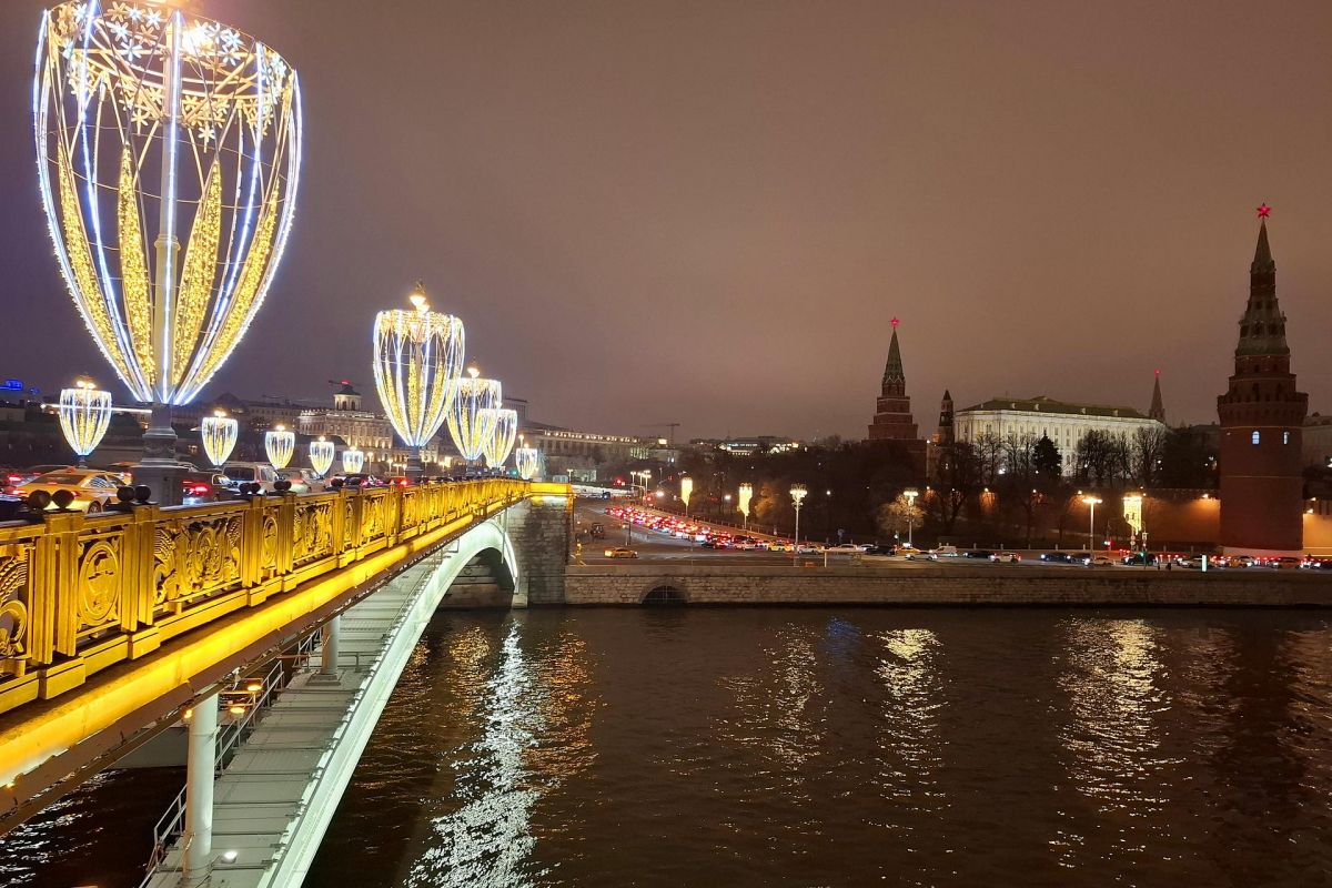 Новогодняя Москва с праздничной программой в усадьбе Люблино