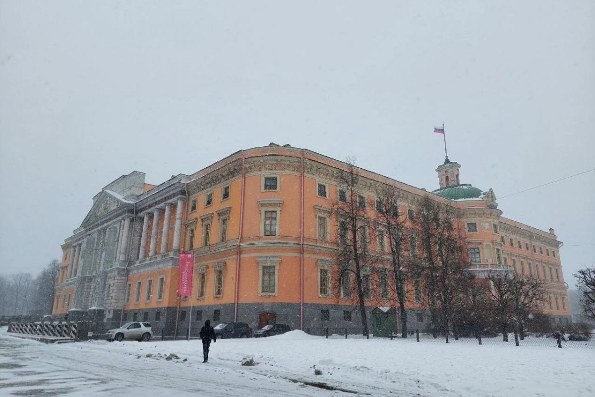 Новогодние праздники в Санкт-Петербурге для школьных групп