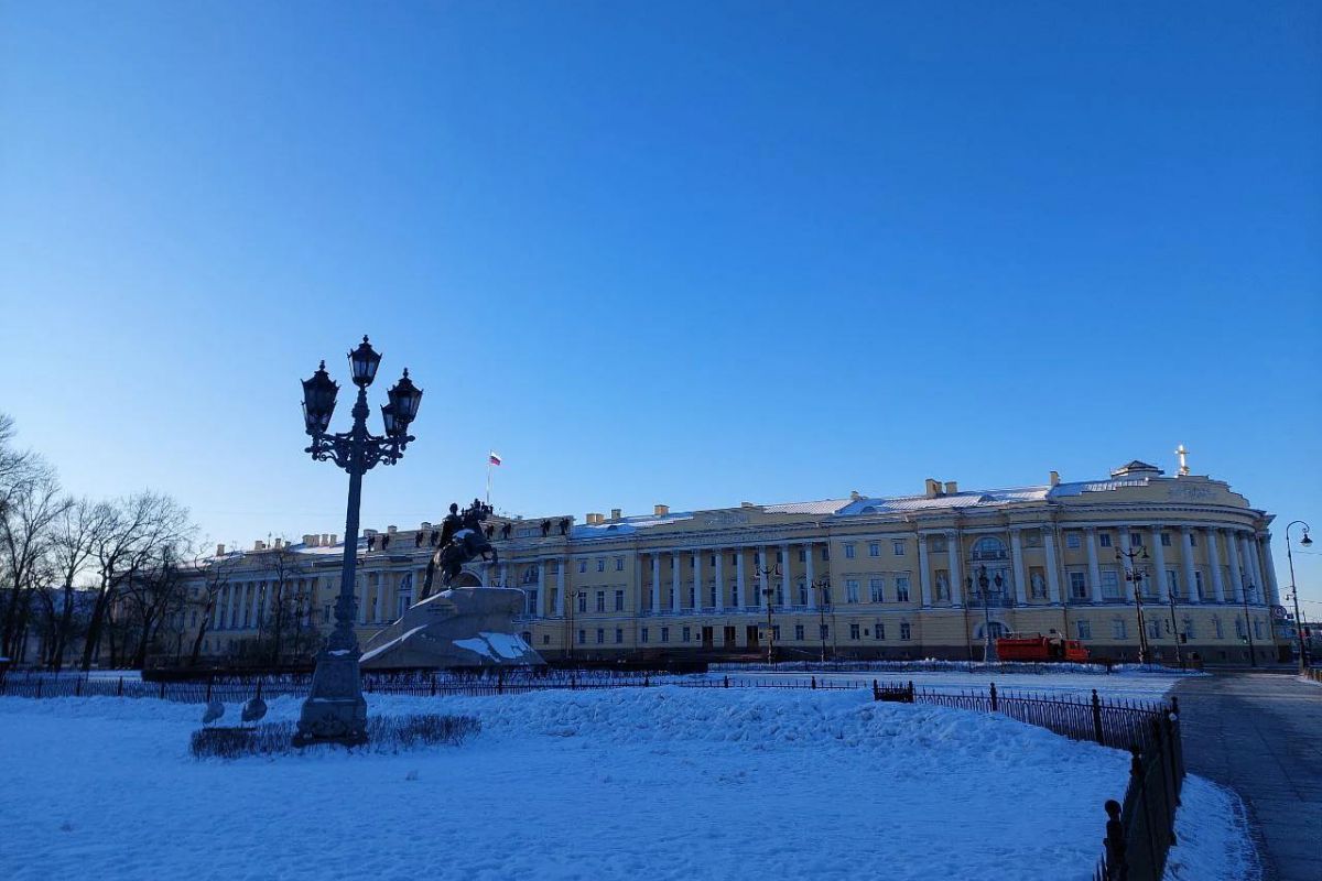 Зимние праздники в Санкт-Петербурге для школьных групп