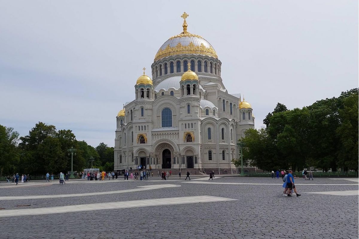 Зимние праздники в Санкт-Петербурге для школьных групп
