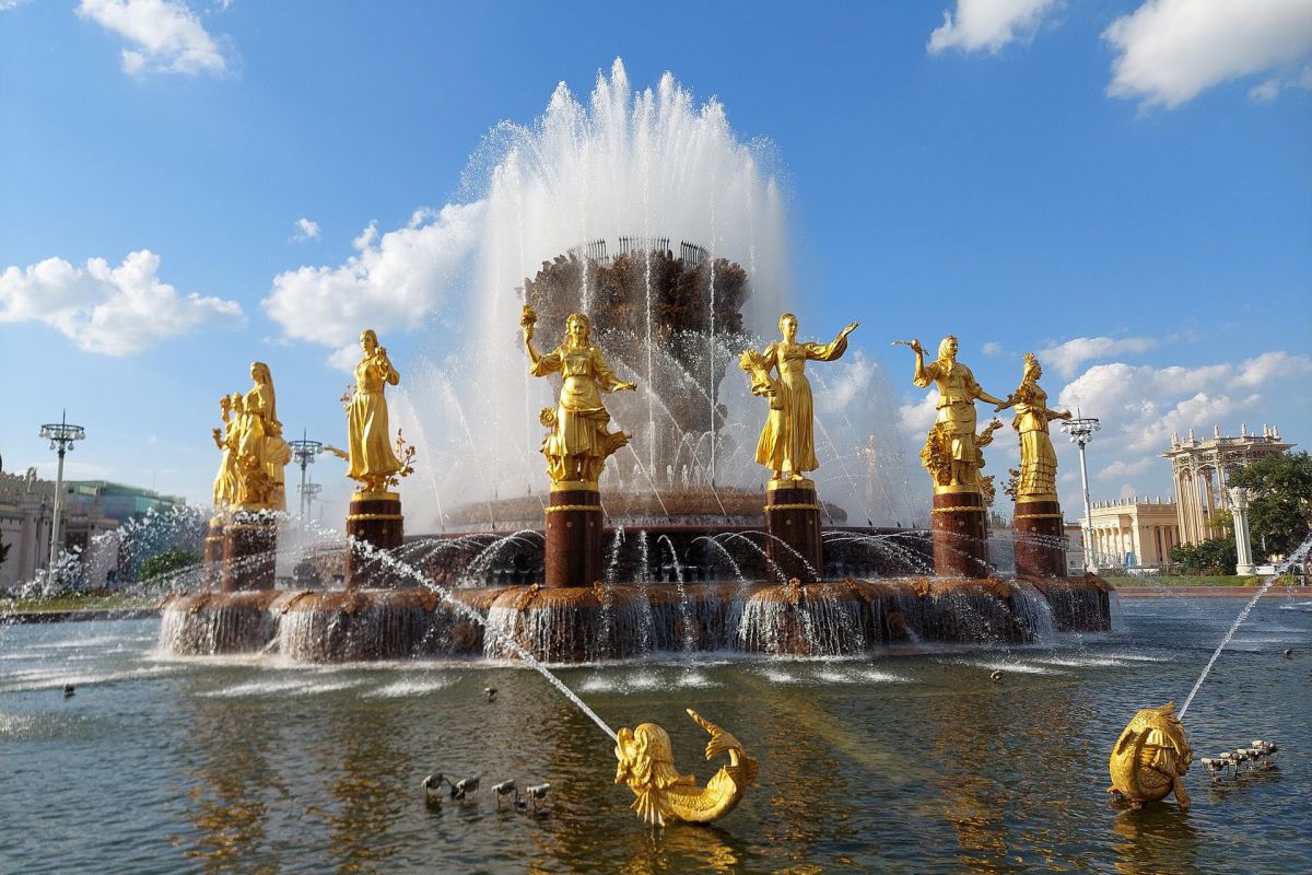 Экскурсионный тур для школьников «Символы Москвы» 3 дня/ 2 ночи