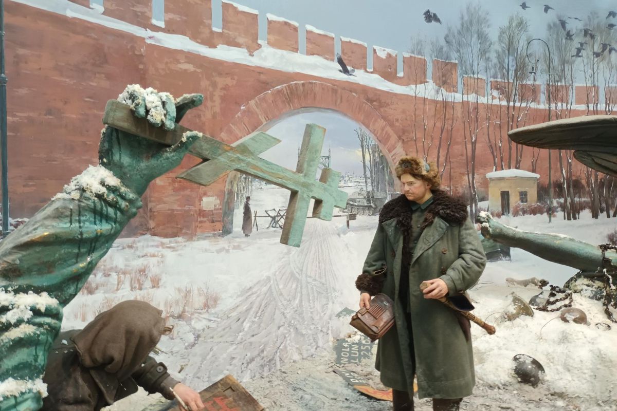 Экскурсия по экспозиции «Подвиг Народа». Музей Победы. Школьники